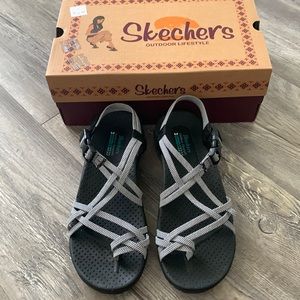 Sketchers Outdoor Lifestyle Reggae Irie Mon Sandals - Size 8